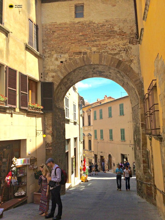 ruas montepulciano italia