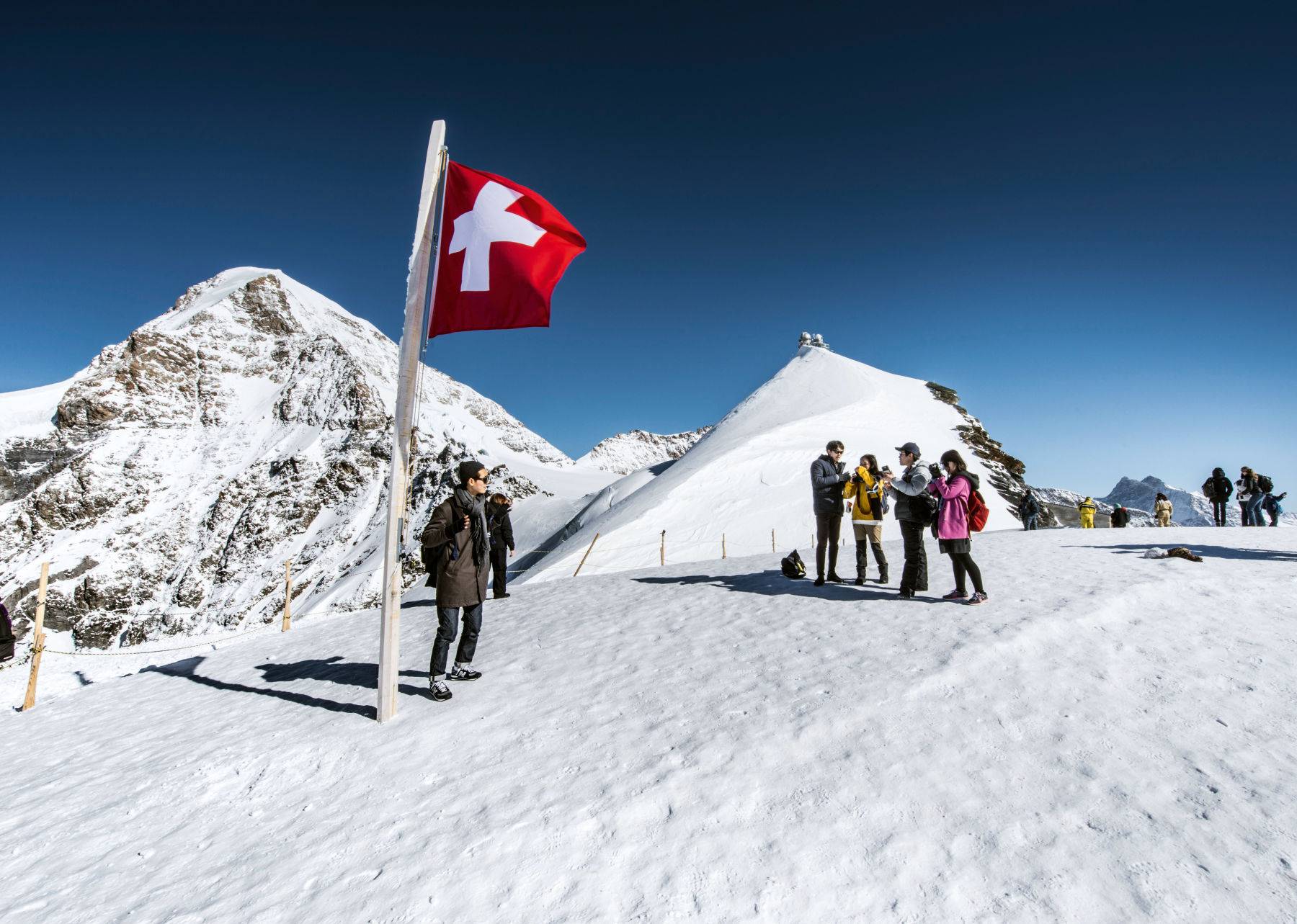 ver neve em jungfraujoch na suiça